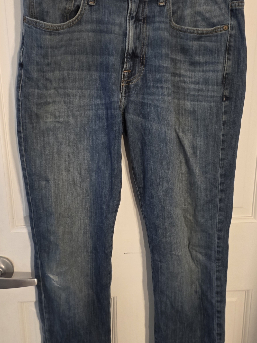 Lucky Brand Medium Blue Straight Jeans